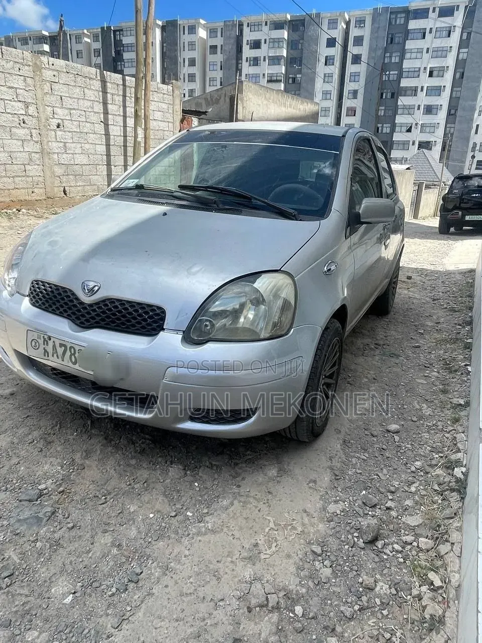 Toyota Vitz 2002 Silver