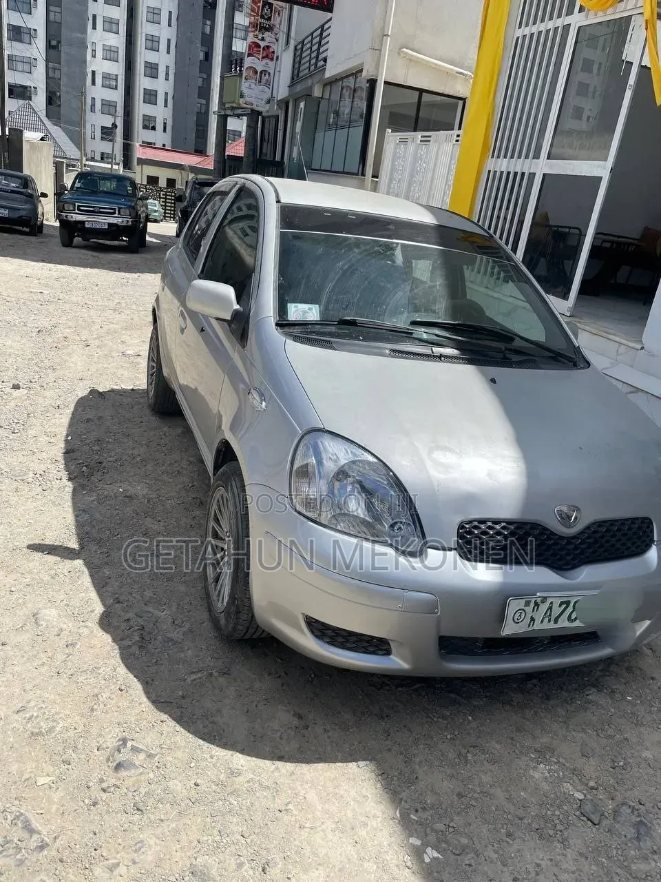 Toyota Vitz 2002 Silver
