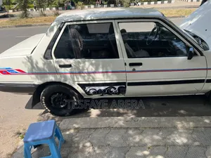 Toyota Corolla 1986 White