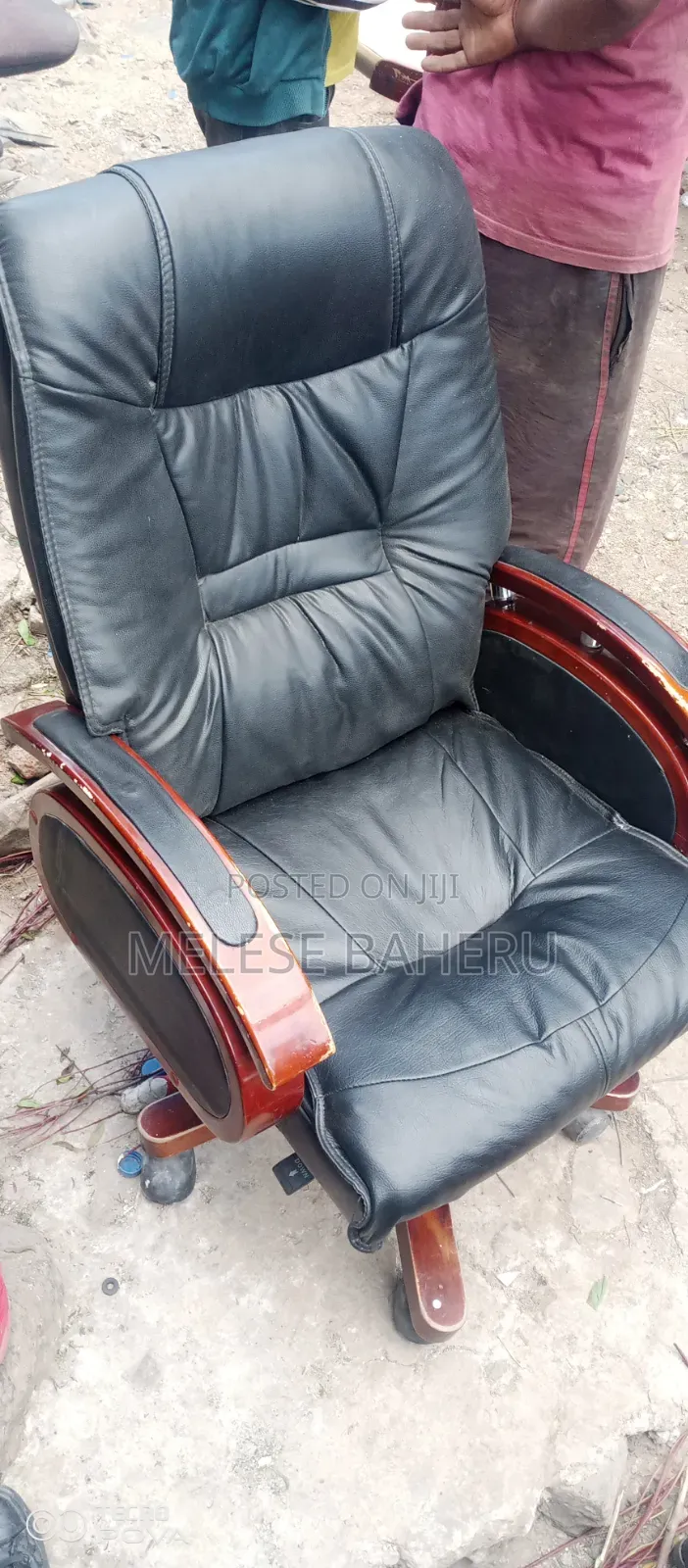 Office Chair Repair – የቢሮ ወንበር ጥገና