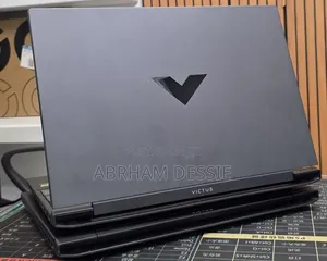 New Laptop HP 16GB AMD Ryzen 7 SSD 512GB