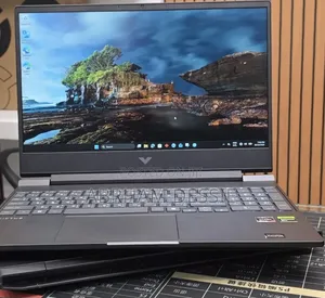 New Laptop HP 16GB AMD Ryzen 7 SSD 512GB