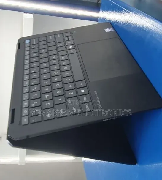New Laptop HP OmniBook Ultra Flip 14" 32GB Intel Core Ultra 7 SSD 1T