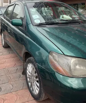 Toyota Platz 2002 Green
