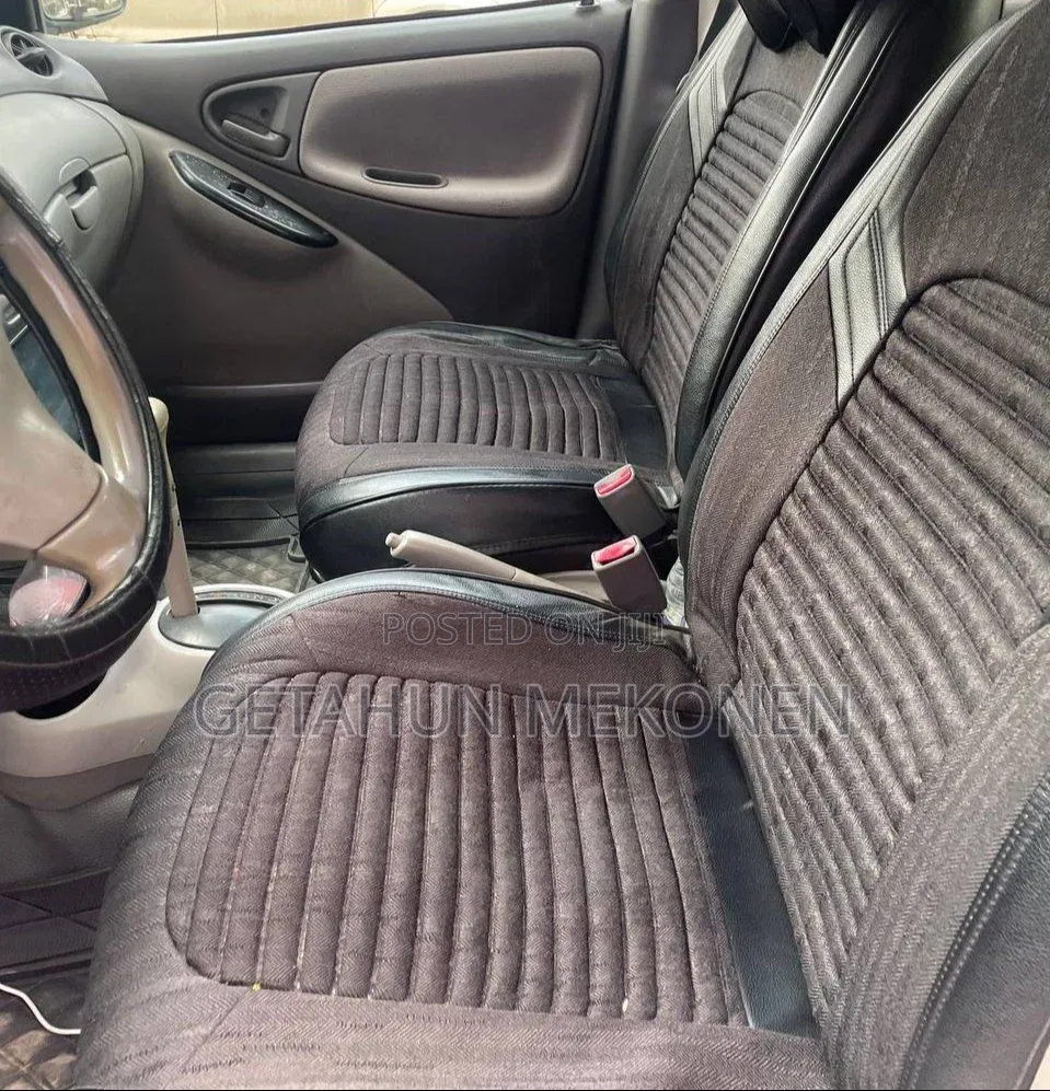 Toyota Platz 2002 Green