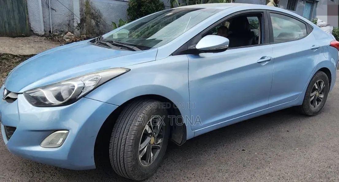 Hyundai Elantra 2012 Blue