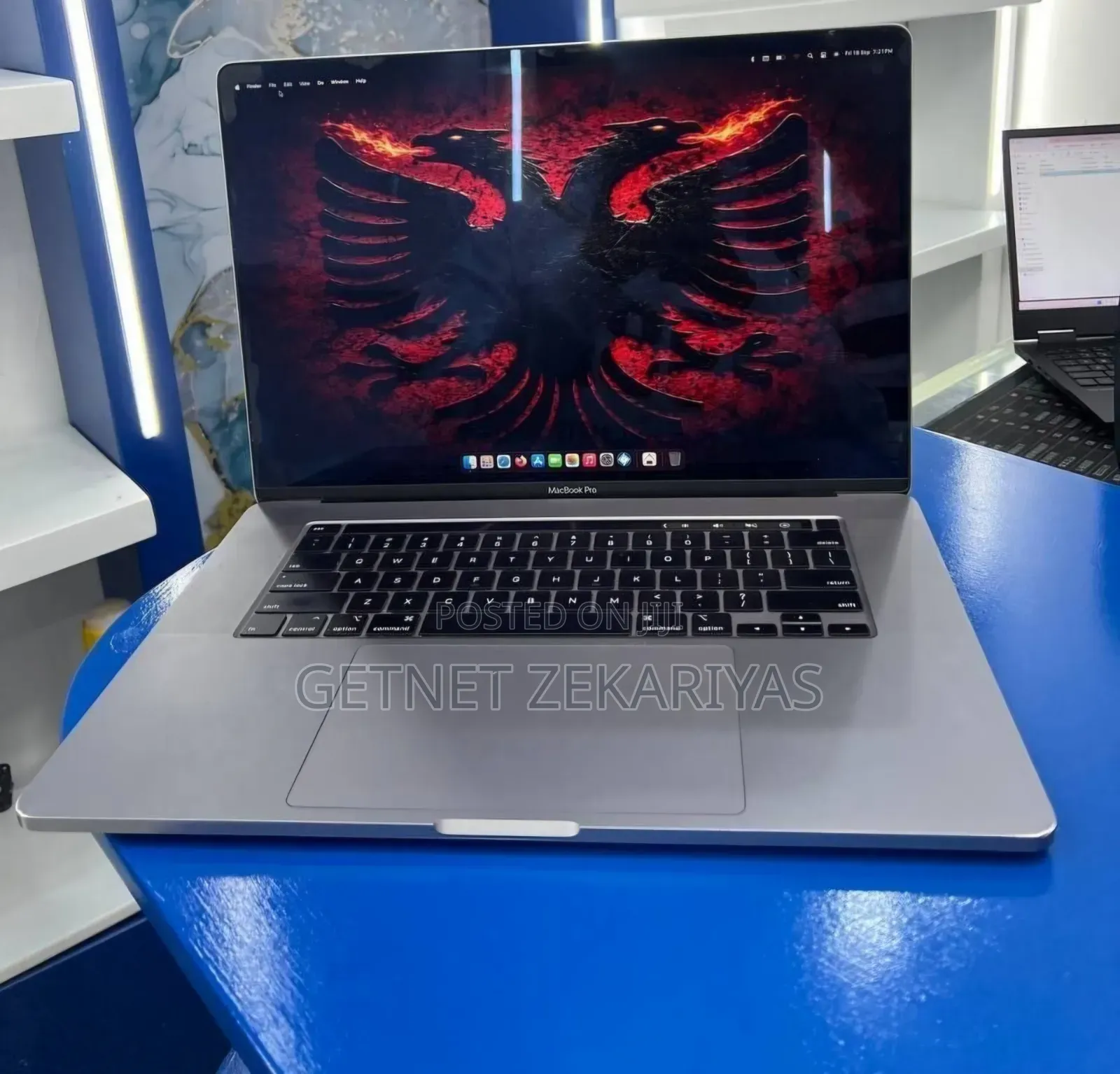 New Laptop Apple MacBook Pro 2019 16GB Intel Core i9 SSD 1T
