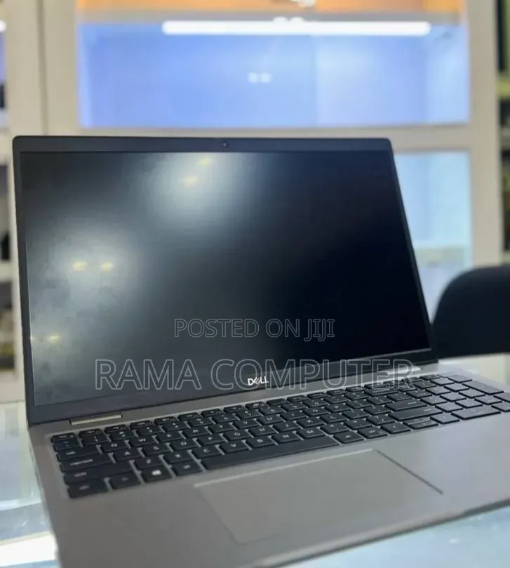 New Laptop Dell 16GB Intel Core i7 SSD 512GB