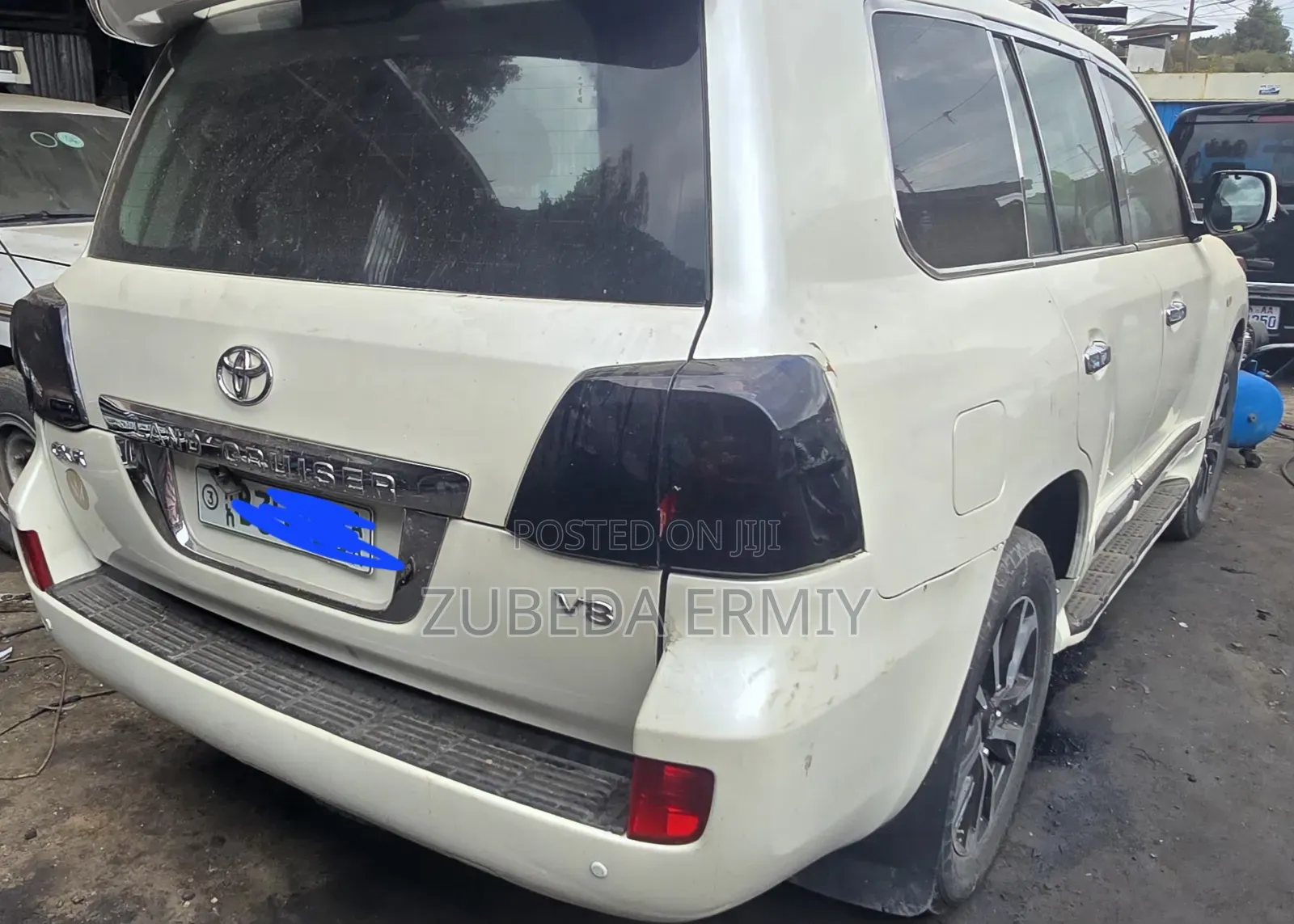 Toyota Land Cruiser 2008 White