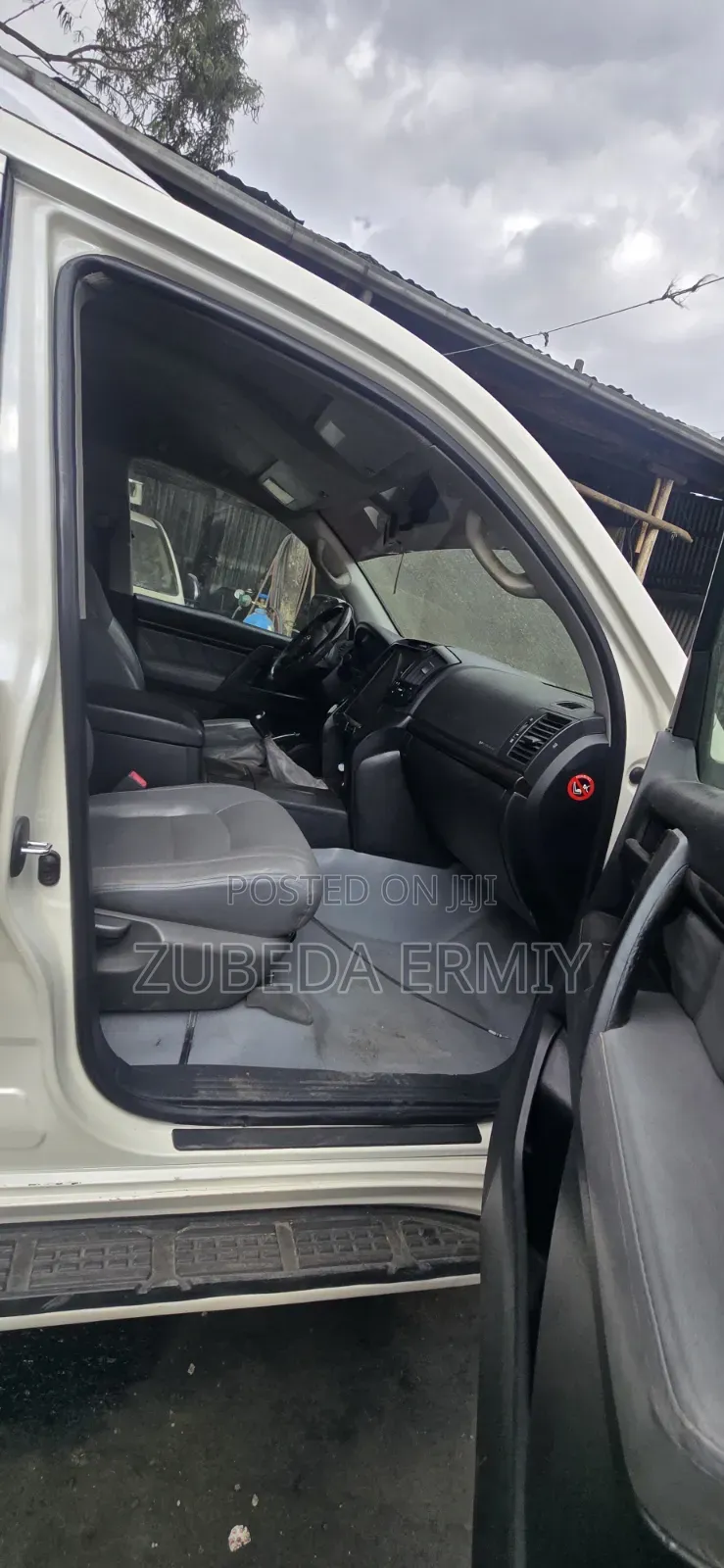 Toyota Land Cruiser 2008 White