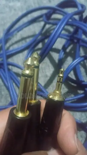 3.5mm Stereo to Dual 1/4" TS Mono Y-Splitter Audio Breakout Cable