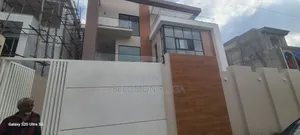 10bdrm House in Adis Ababa, Bole for sale