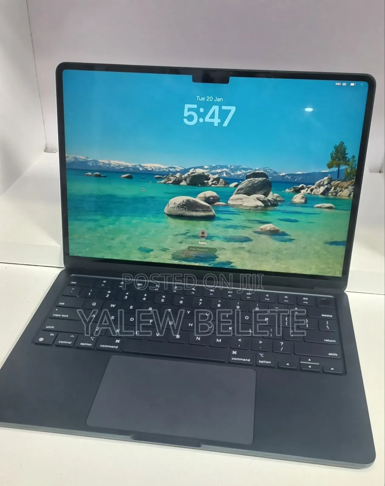 New Laptop Apple MacBook Air 2022 M2 8GB Apple M2 SSD 256GB