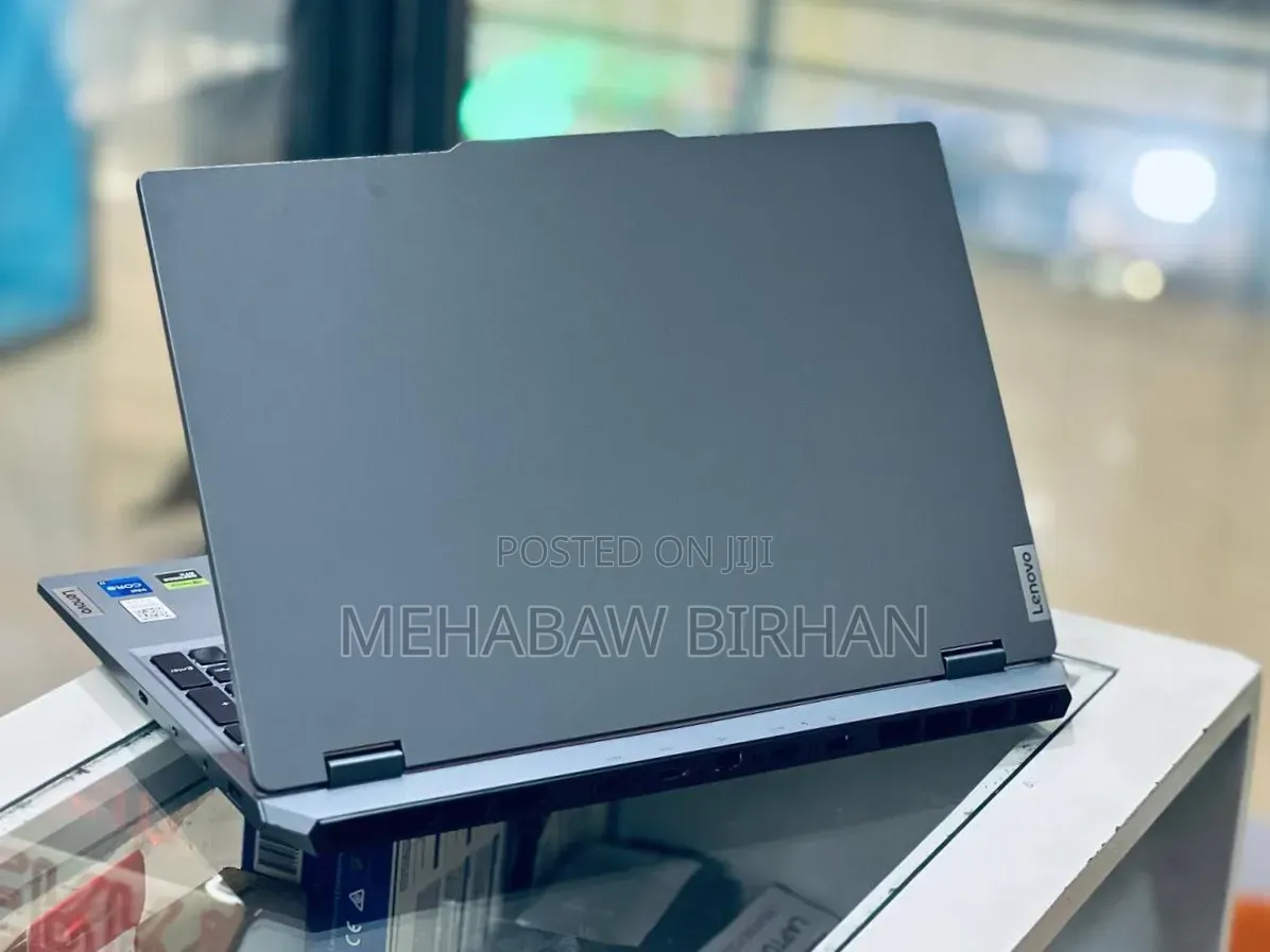 New Laptop Lenovo Legion Pro 7 16GB Intel Core i7 SSD 1T
