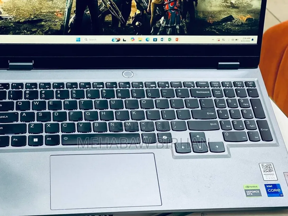 New Laptop Lenovo Legion Pro 7 16GB Intel Core i7 SSD 1T