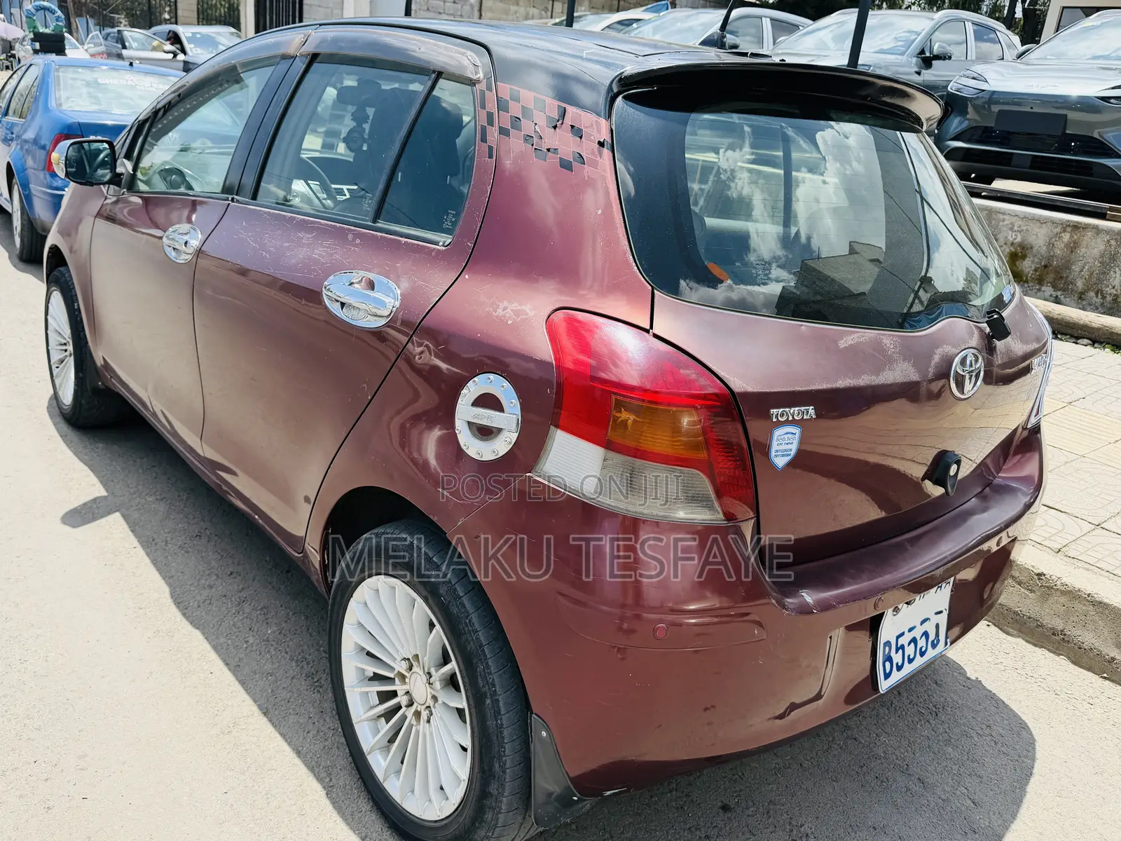 Toyota Yaris 2010 Brown