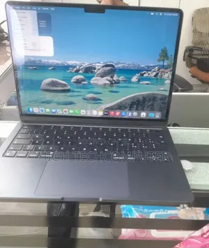 New Laptop Apple MacBook Air 2024 M3 24GB Apple M3 SSD 512GB