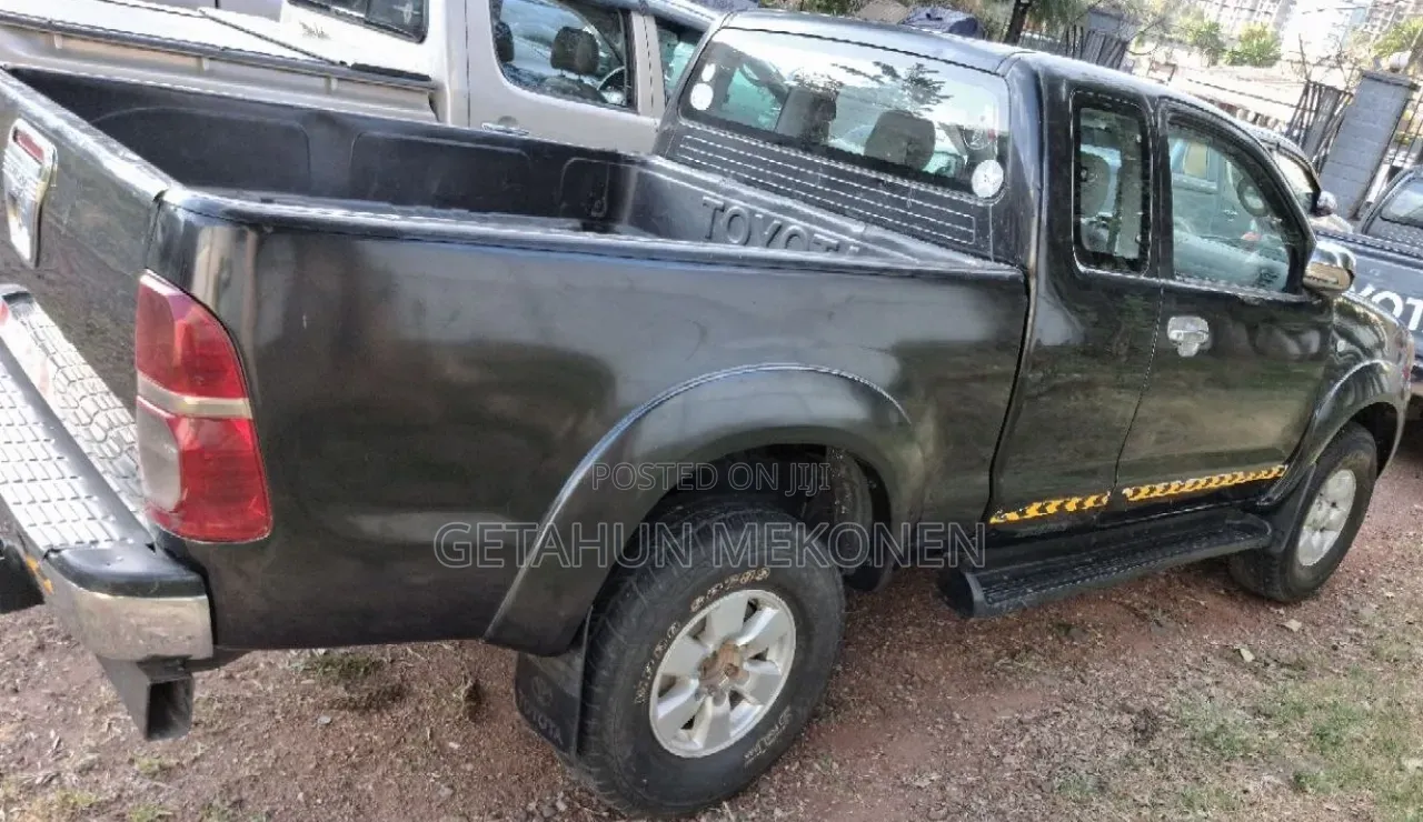 Toyota Hilux 2008 Black