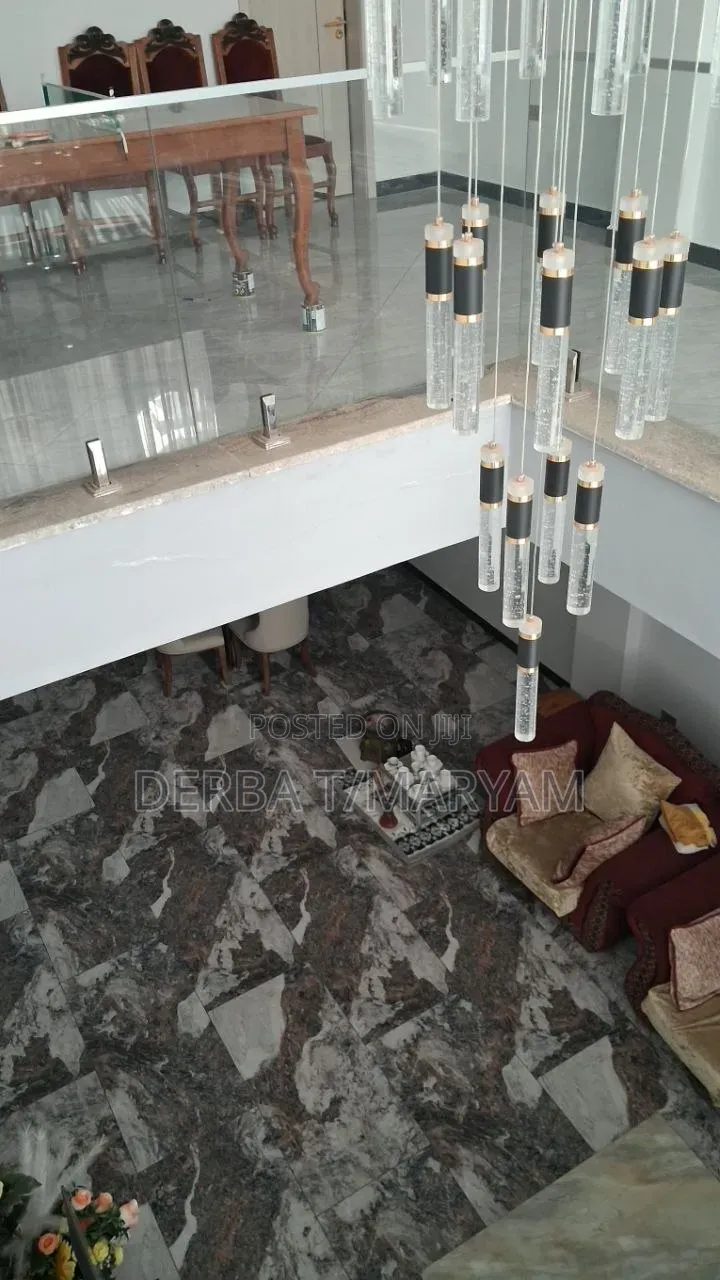 7bdrm House in ጂ+2 ቴራስ, Addis Ketema for sale