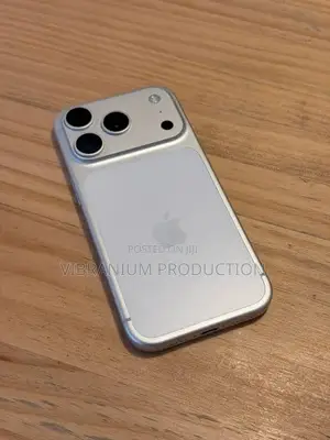 New Apple iPhone 17 Pro Max 1 TB Silver