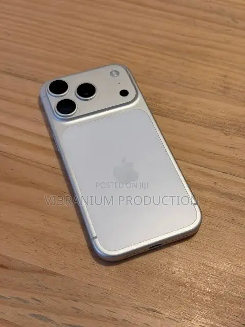 New Apple iPhone 17 Pro Max 1 TB Silver