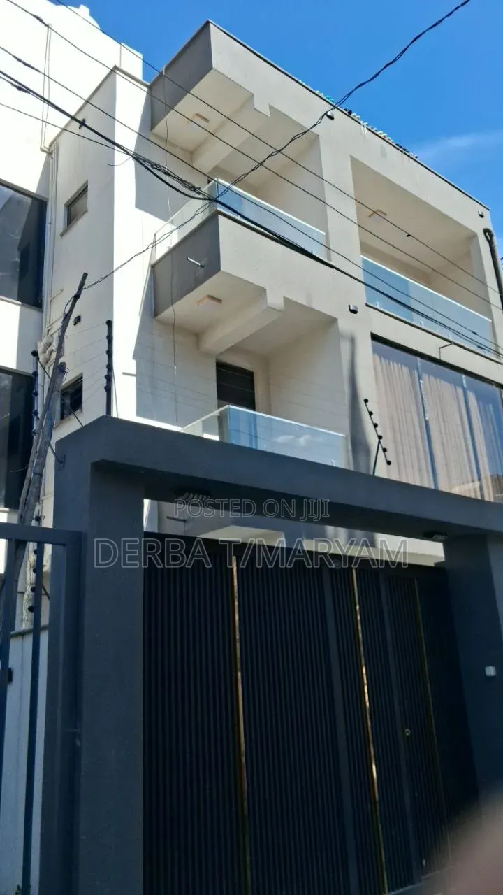 7bdrm House in ጂ+2 ቴራስ, Addis Ketema for sale