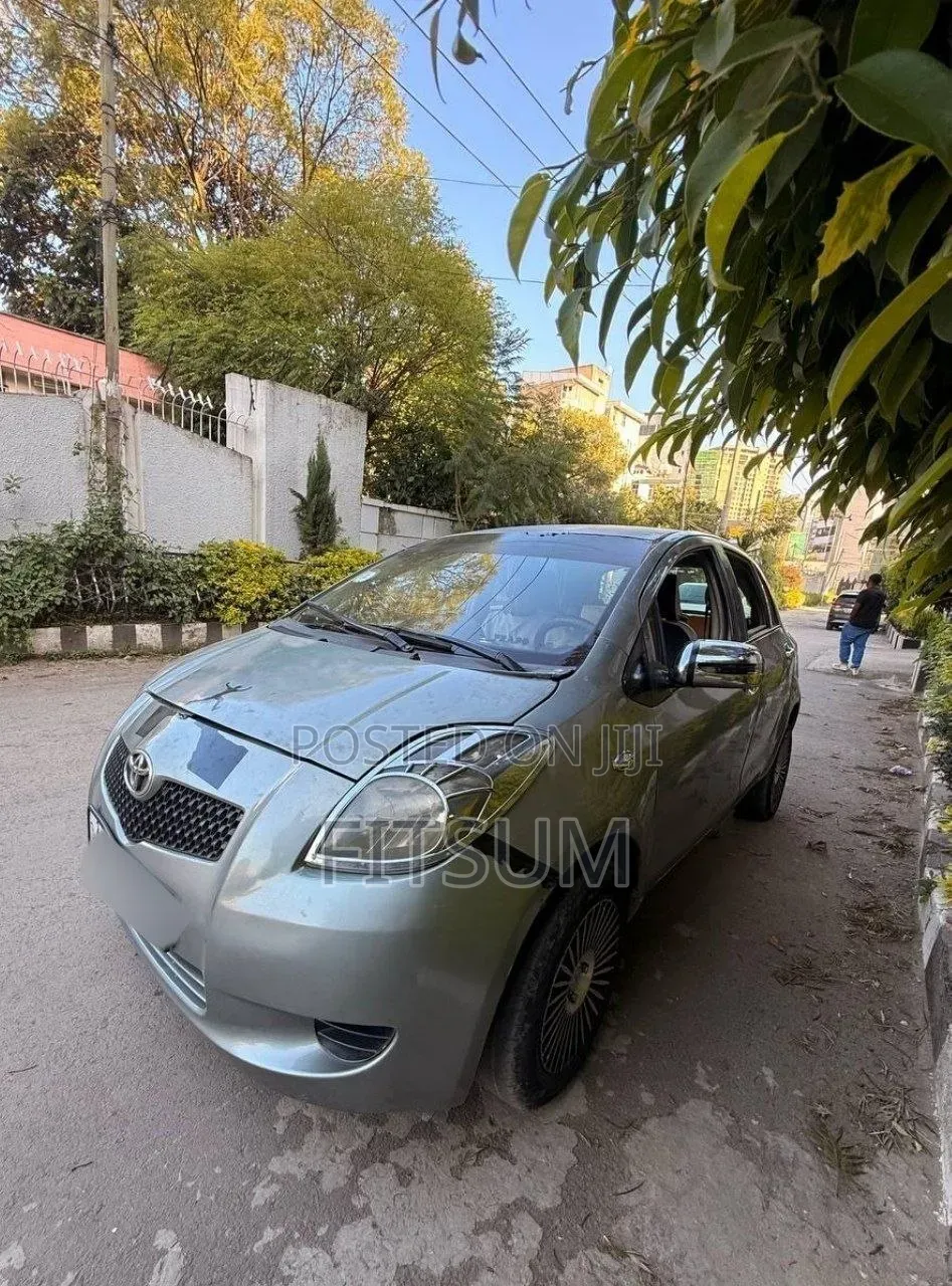 Toyota Yaris 2008 Silver