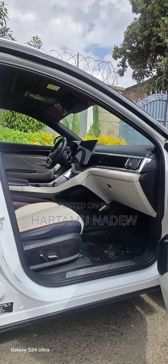 BYD Song Plus 2024 White