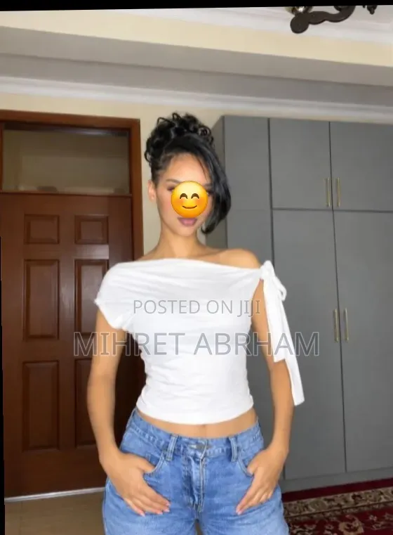 Off Shoulder Crop for Lady's