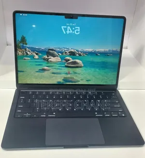 New Laptop Apple MacBook Air 2022 M2 8GB Apple M2 SSD 256GB