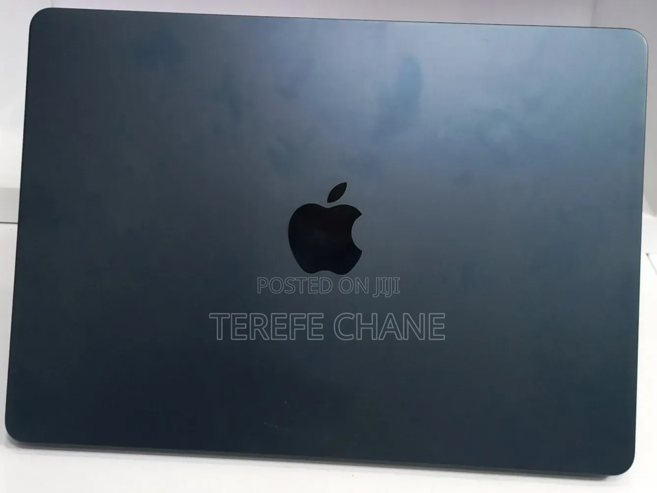 New Laptop Apple MacBook Air 2022 M2 8GB Apple M2 SSD 256GB