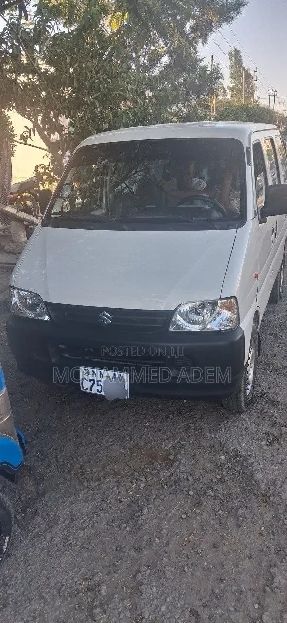 Suzuki Eeco 2025 White