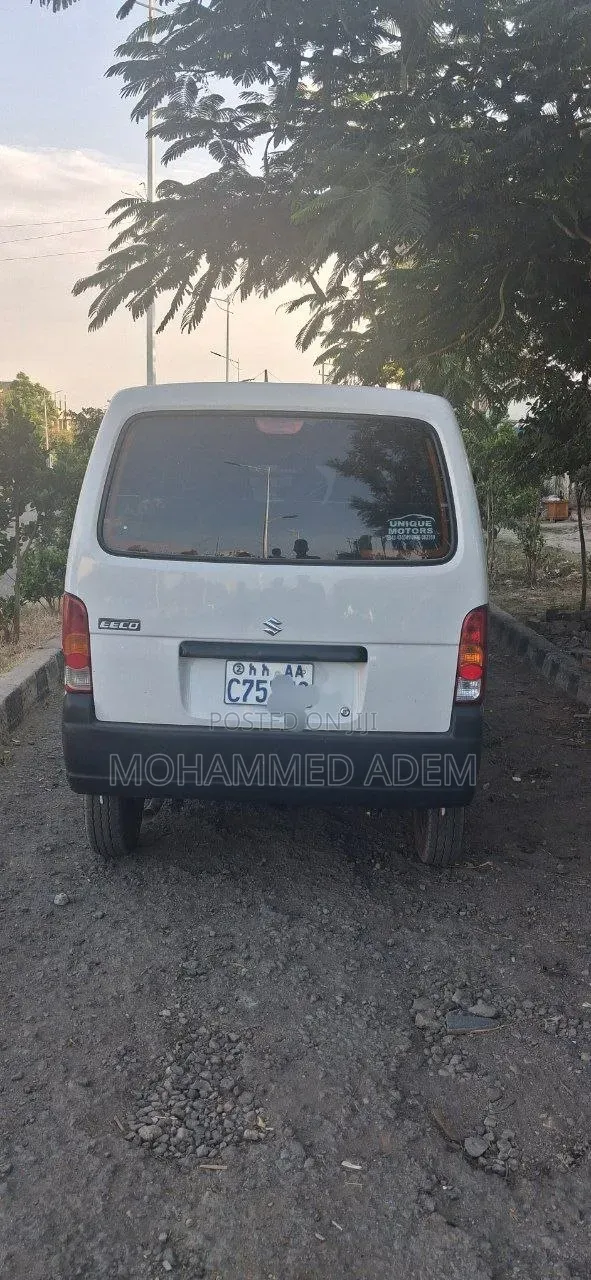 Suzuki Eeco 2025 White