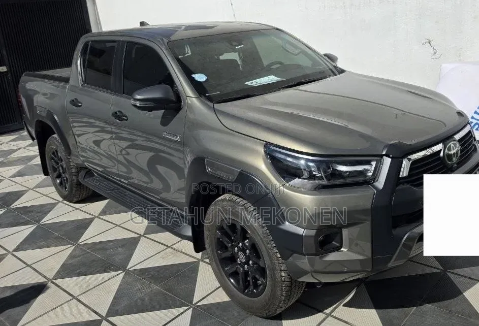Toyota Hilux 2025