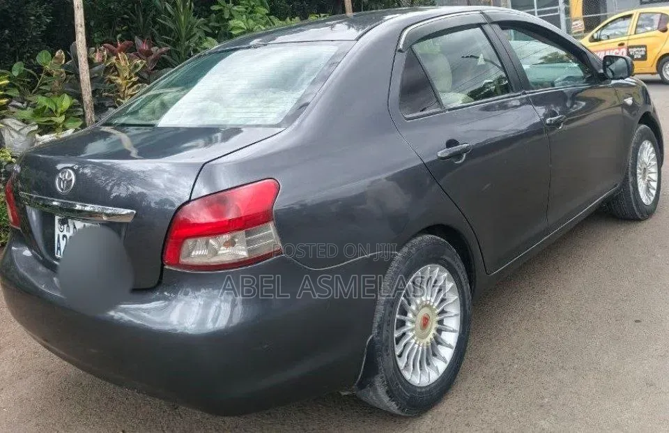 Toyota Yaris 2007 Black