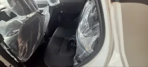 Suzuki Swift 2022 White