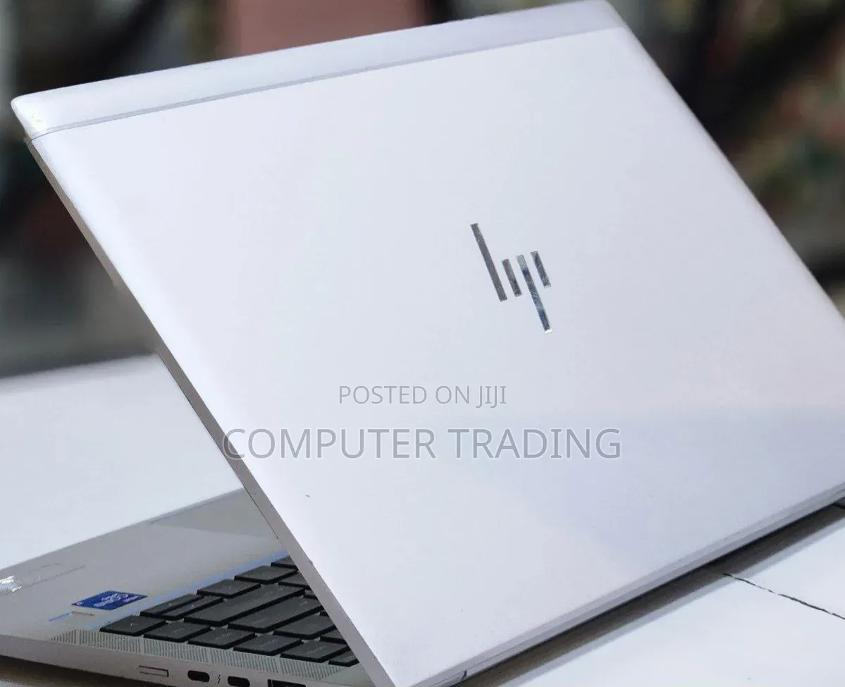 New Laptop HP EliteBook 840 G8 16GB Intel Core i7 SSD 512GB