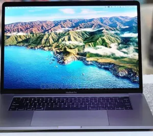 New Laptop Apple MacBook Pro 2017 16GB Intel Core i7 SSD 512GB