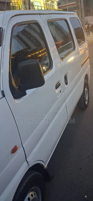 Suzuki Eeco 2025 White