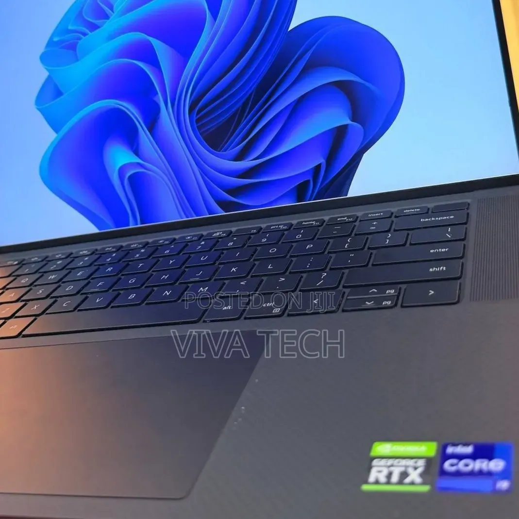 New Laptop Dell Precision 5560 16GB Intel Core i9 SSD 512GB
