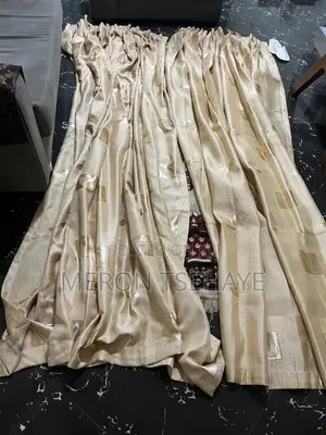 Golden Curtain /Megareja 110x300