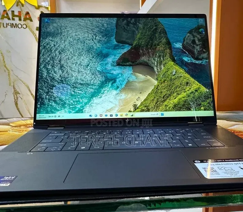 New Laptop HP OmniBook 5 14" 16GB Intel Core Ultra 7 SSD 1T