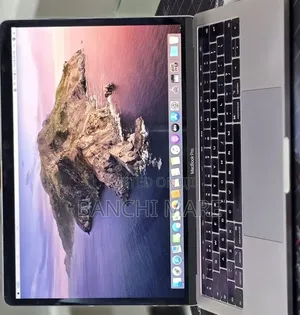 New Laptop Apple MacBook Pro 2019 16GB Intel Core i7 SSD 1T