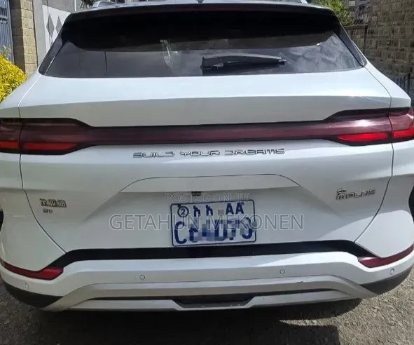 BYD Song Plus 2024 White