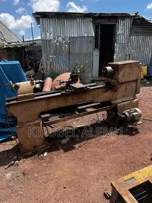 1.2 Meter Industrial Metal Lathe (Torno Mecánico Paralelo)