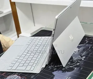 New Laptop Microsoft Surface Pro 6 8GB Intel Core i5 SSD 256GB