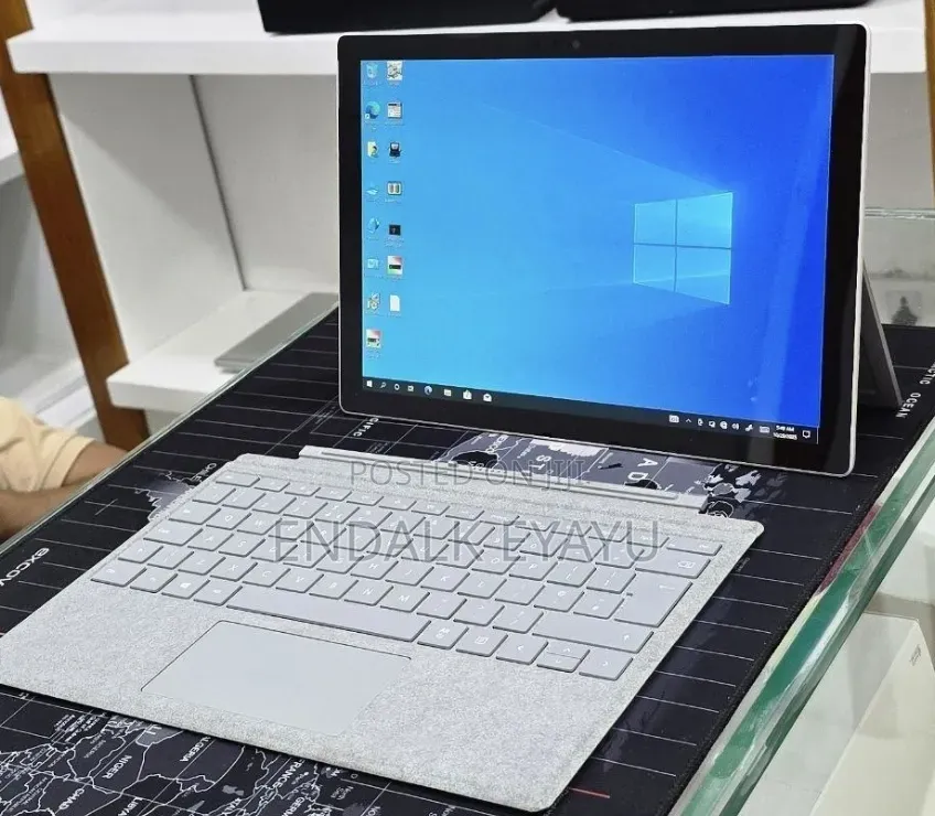 New Laptop Microsoft Surface Pro 6 8GB Intel Core i5 SSD 256GB
