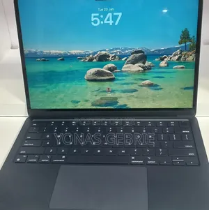 New Laptop Apple MacBook 8GB Apple M2 SSD 256GB