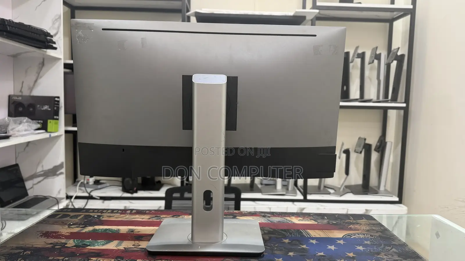 Dell UltraSharp U2718Q