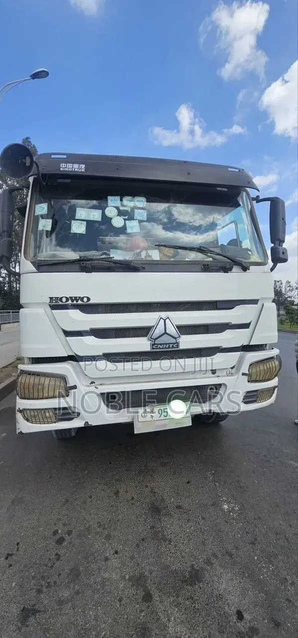HOWO Sinotruk 2017 White